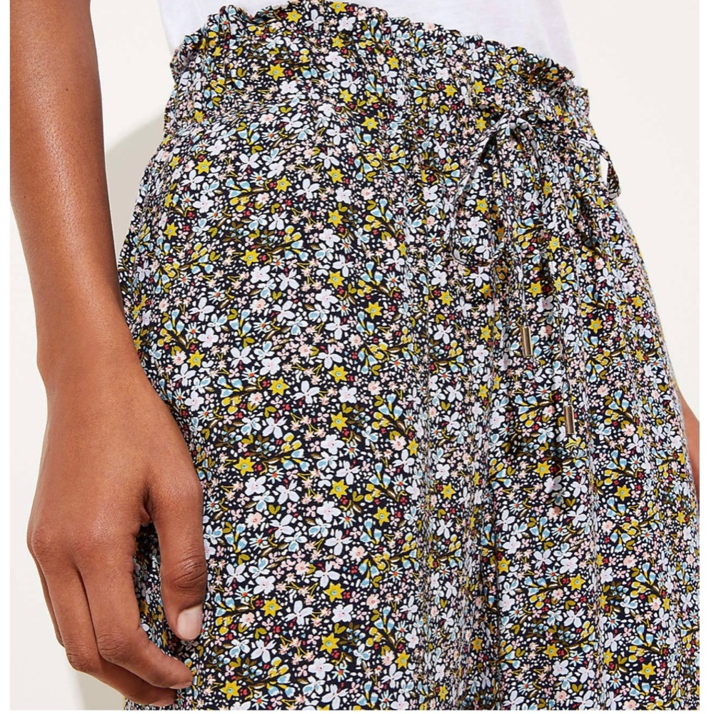 LOFT-  NWT Floral Tapered Pants